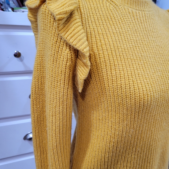 Ann Taylor Yellow Sweater - Picture 5 of 5